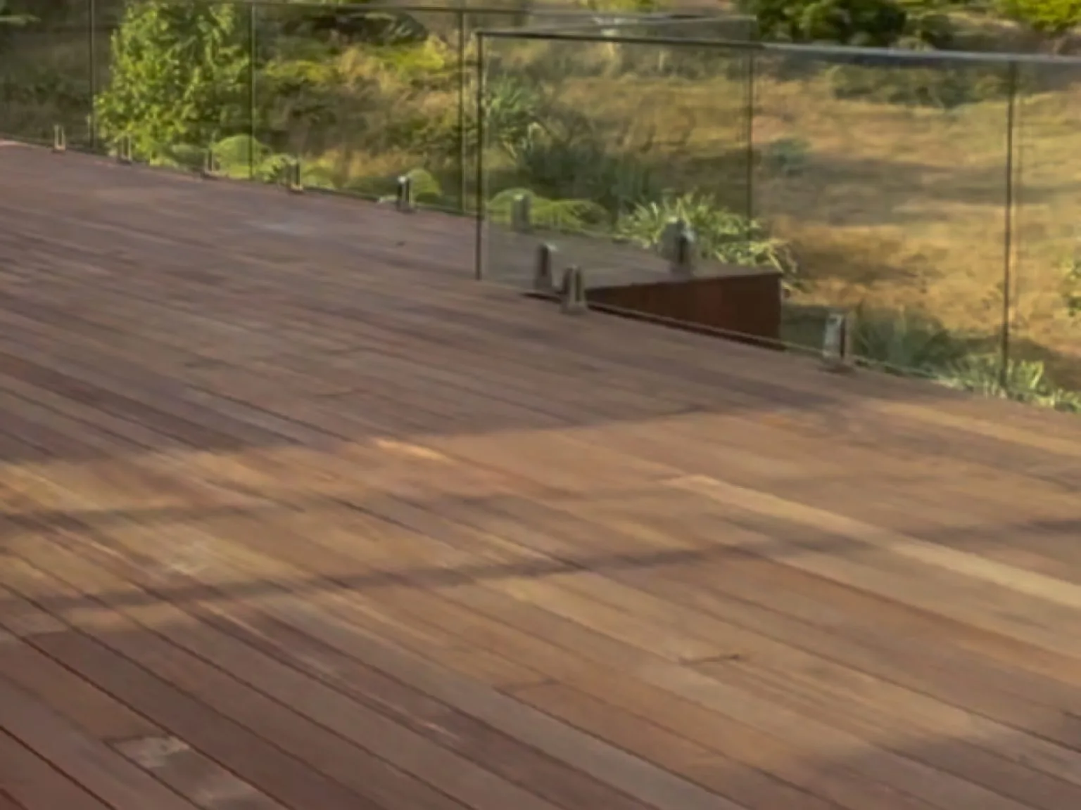 Fence and deck staining service in Tauranga
