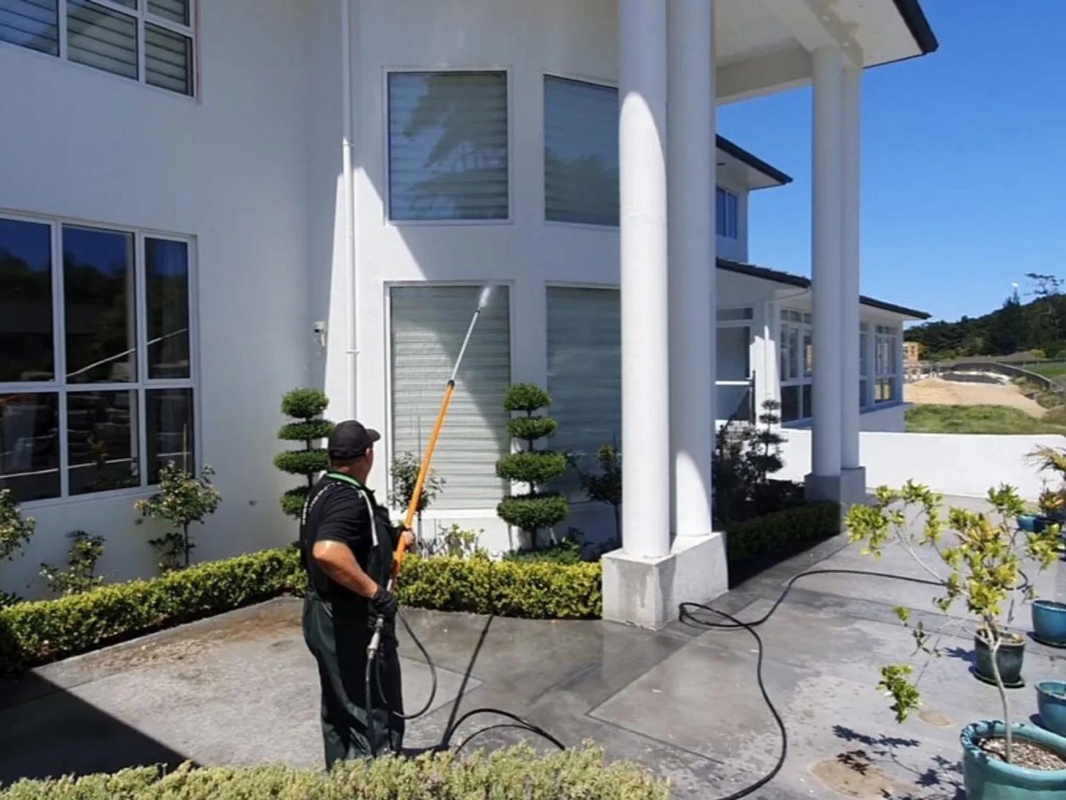 Coastal home maintenance wash in Tauranga